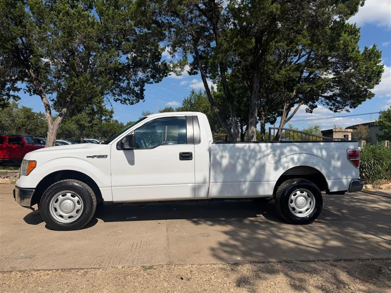 Ford F-150 XL 8-ft. Bed 2WD 2013