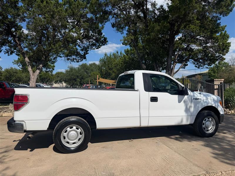 Ford F-150 XL 8-ft. Bed 2WD 2013