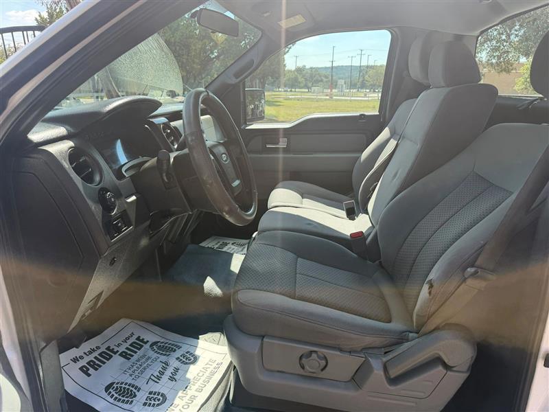 Ford F-150 XL 8-ft. Bed 2WD 2013