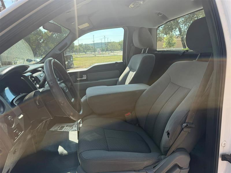 Ford F-150 XL 8-ft. Bed 2WD 2013