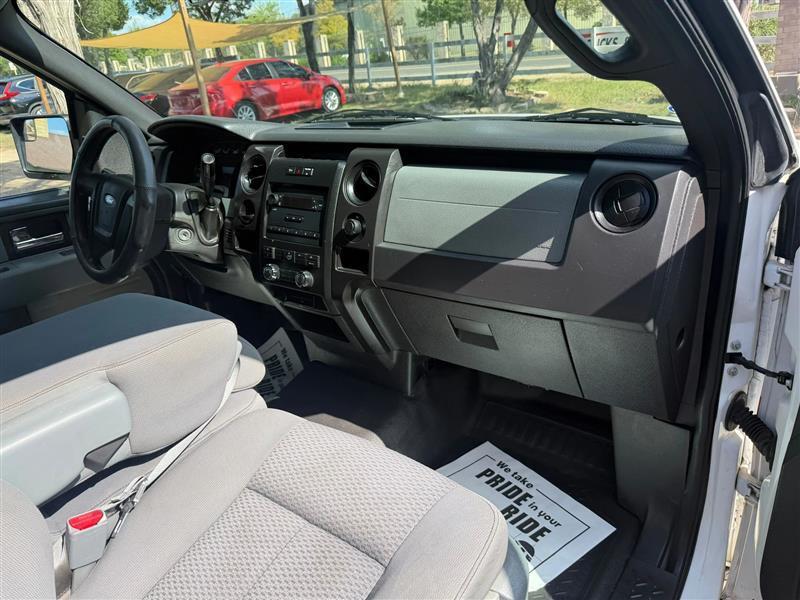 Ford F-150 XL 8-ft. Bed 2WD 2013