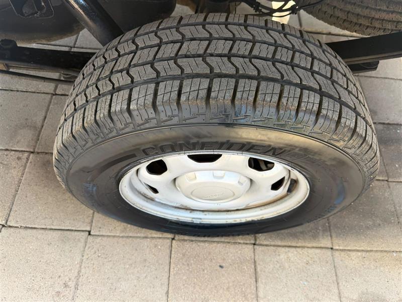Ford F-150 XL 8-ft. Bed 2WD 2013