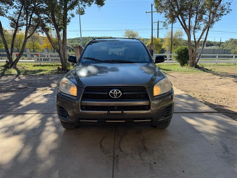 Toyota RAV4 Base I4 2WD 2012