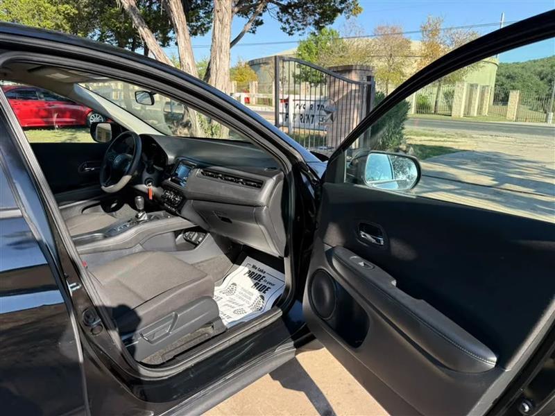 Honda HR-V LX 2WD 6M 2016