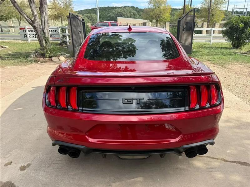 Ford Mustang GT Coupe 2021