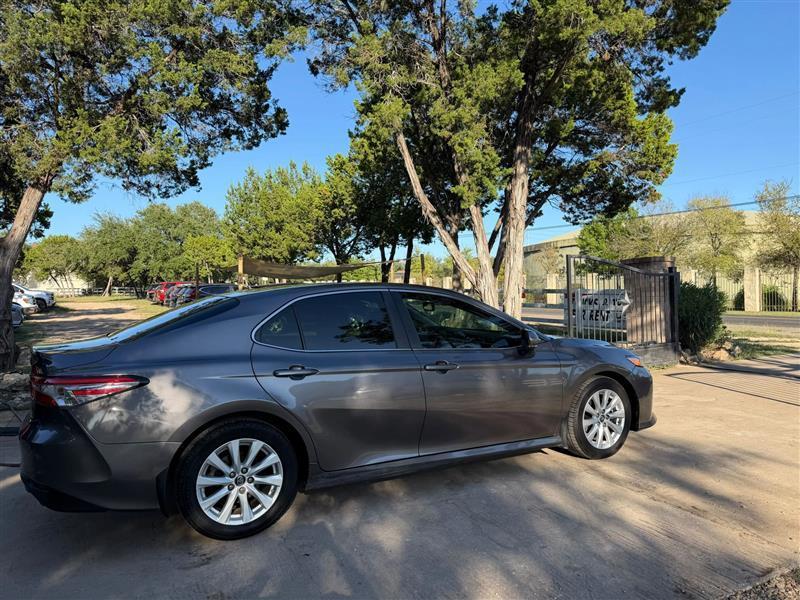 Toyota Camry LE 2018