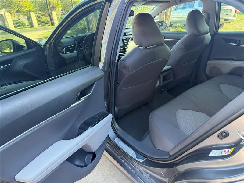 Toyota Camry LE 2018