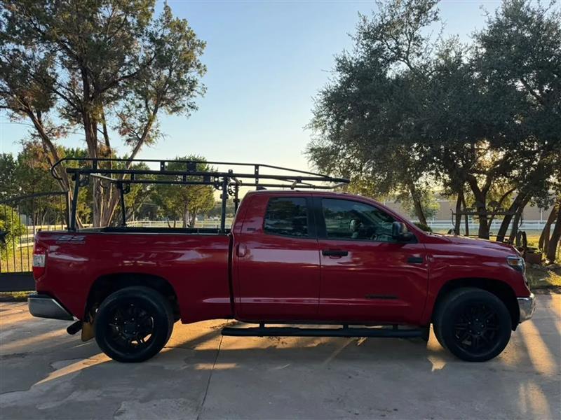 Toyota Tundra SR5 5.7L V8 Double Cab 2WD 2020