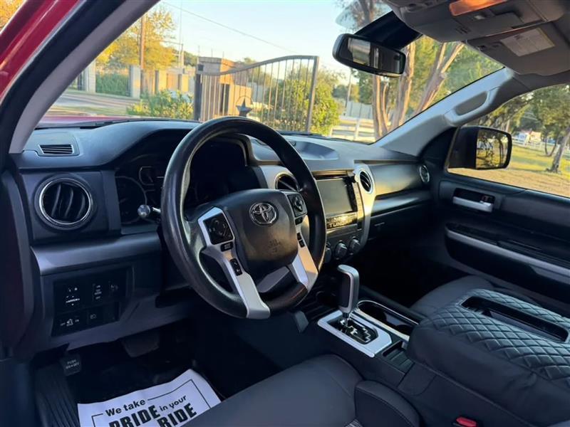 Toyota Tundra SR5 5.7L V8 Double Cab 2WD 2020