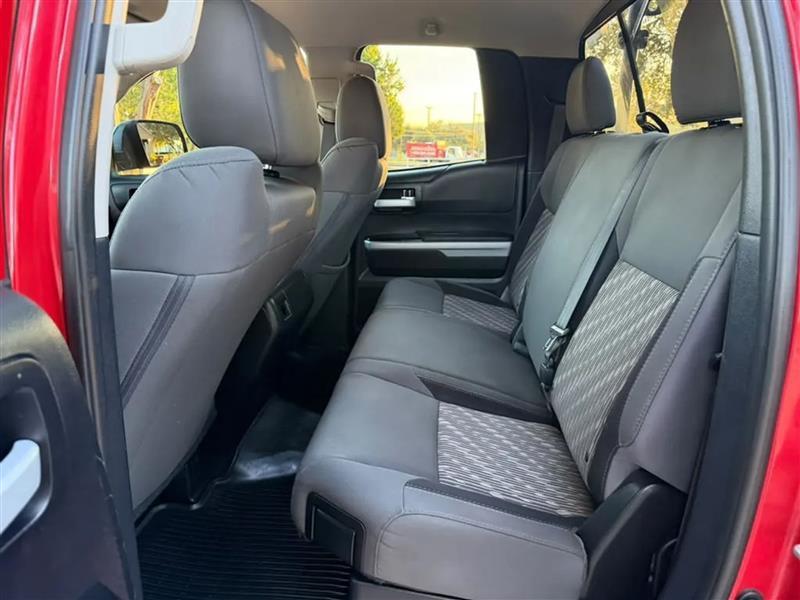 Toyota Tundra SR5 5.7L V8 Double Cab 2WD 2020