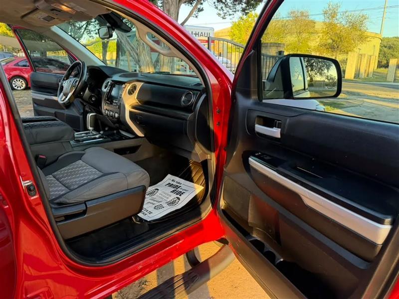 Toyota Tundra SR5 5.7L V8 Double Cab 2WD 2020