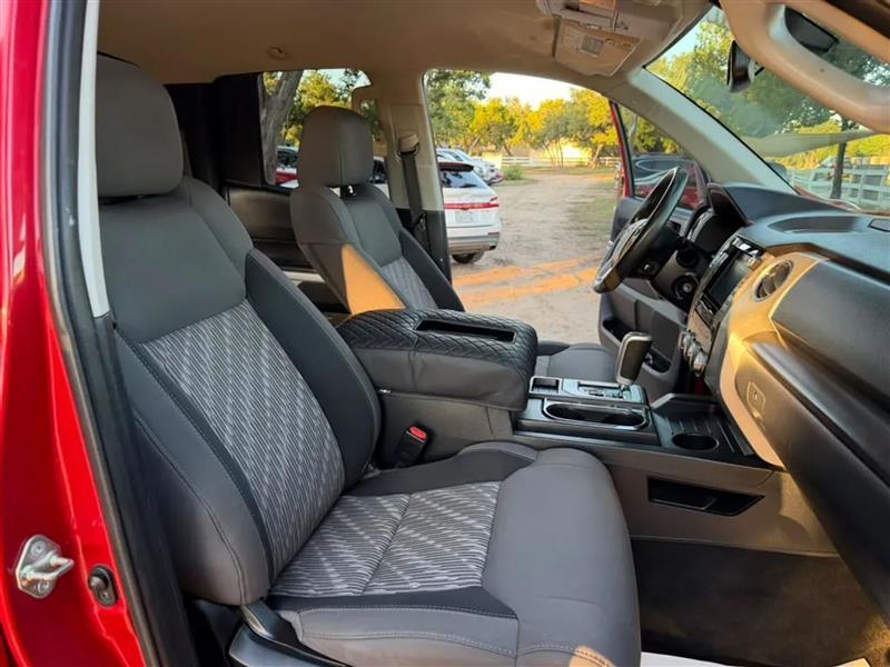 Toyota Tundra SR5 5.7L V8 Double Cab 2WD 2020
