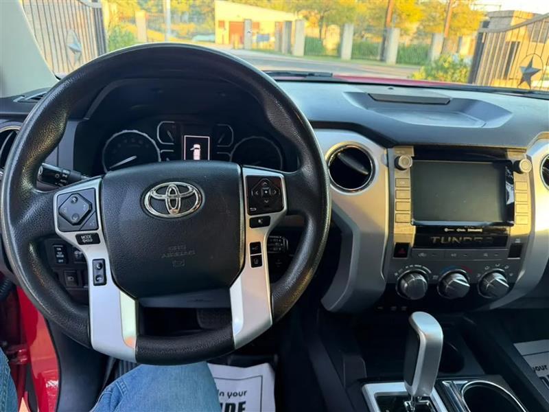 Toyota Tundra SR5 5.7L V8 Double Cab 2WD 2020