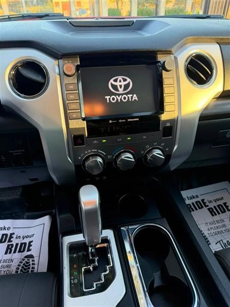 Toyota Tundra SR5 5.7L V8 Double Cab 2WD 2020