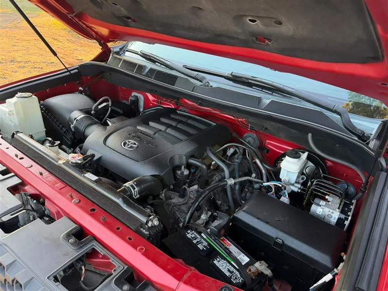 Toyota Tundra SR5 5.7L V8 Double Cab 2WD 2020