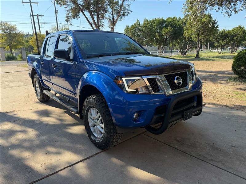 Nissan Frontier SL Crew Cab 5AT 4WD 2015