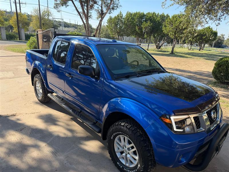 Nissan Frontier SL Crew Cab 5AT 4WD 2015