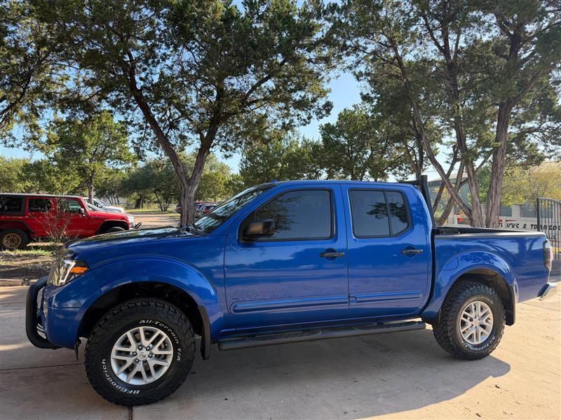 Nissan Frontier SL Crew Cab 5AT 4WD 2015