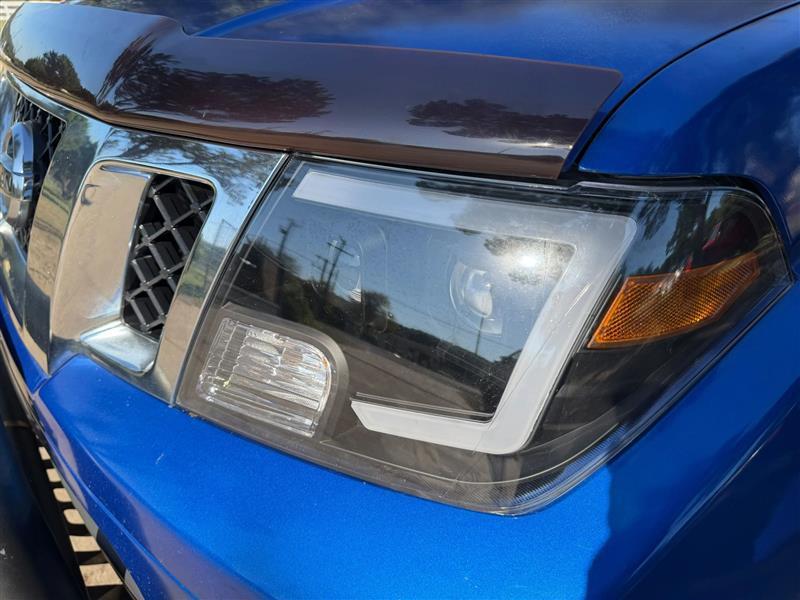 Nissan Frontier SL Crew Cab 5AT 4WD 2015