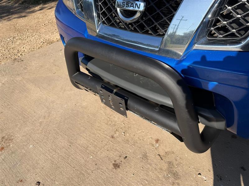 Nissan Frontier SL Crew Cab 5AT 4WD 2015