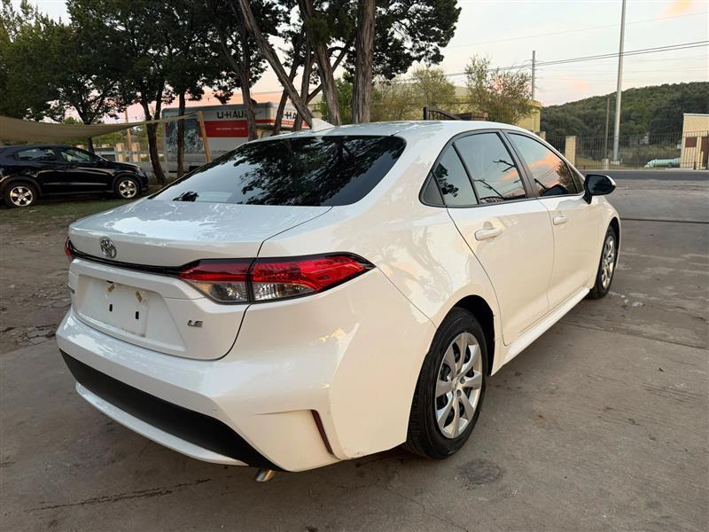 Toyota Corolla LE Hybrid 2022