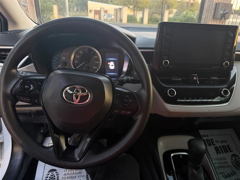 Toyota Corolla LE Hybrid 2022