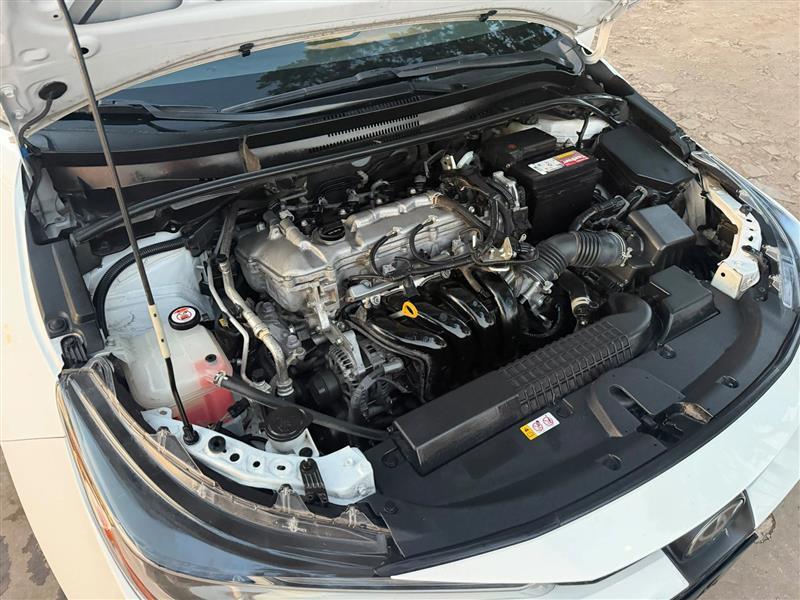 Toyota Corolla LE Hybrid 2022