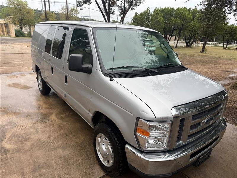 Ford Econoline E-150 2012