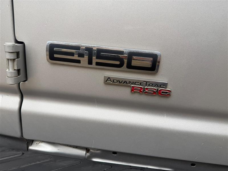 Ford Econoline E-150 2012