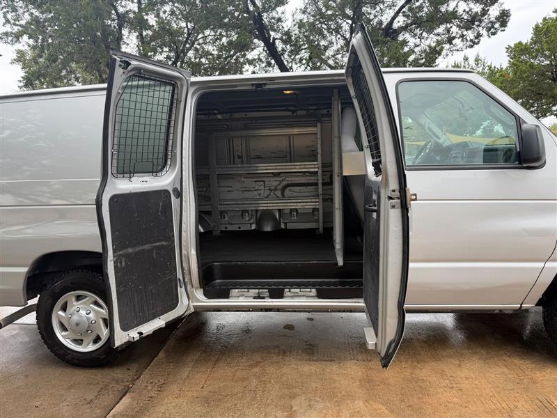 Ford Econoline E-150 2012