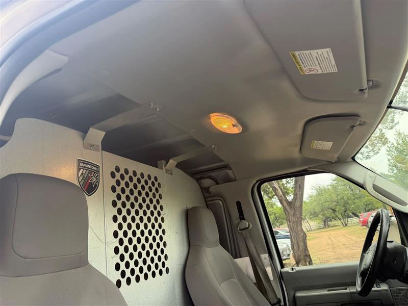 Ford Econoline E-150 2012