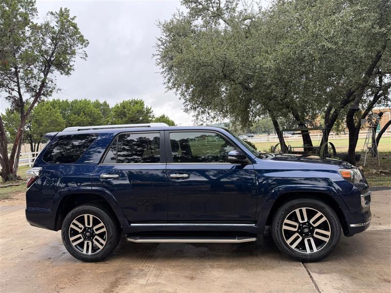 Toyota 4Runner Limited 4WD V6 2019
