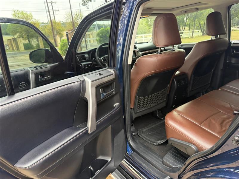 Toyota 4Runner Limited 4WD V6 2019