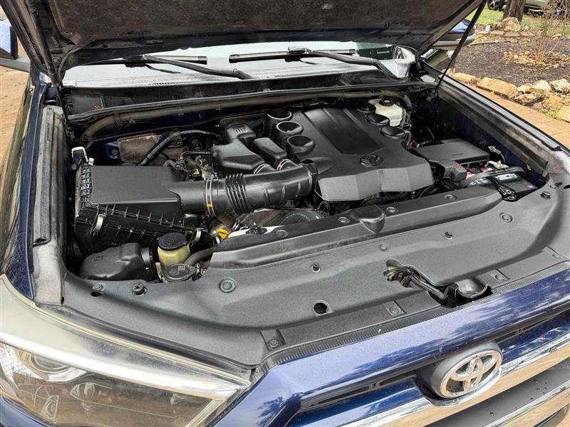 Toyota 4Runner Limited 4WD V6 2019