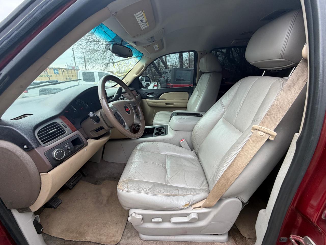 Chevrolet Tahoe LS 2WD 2012