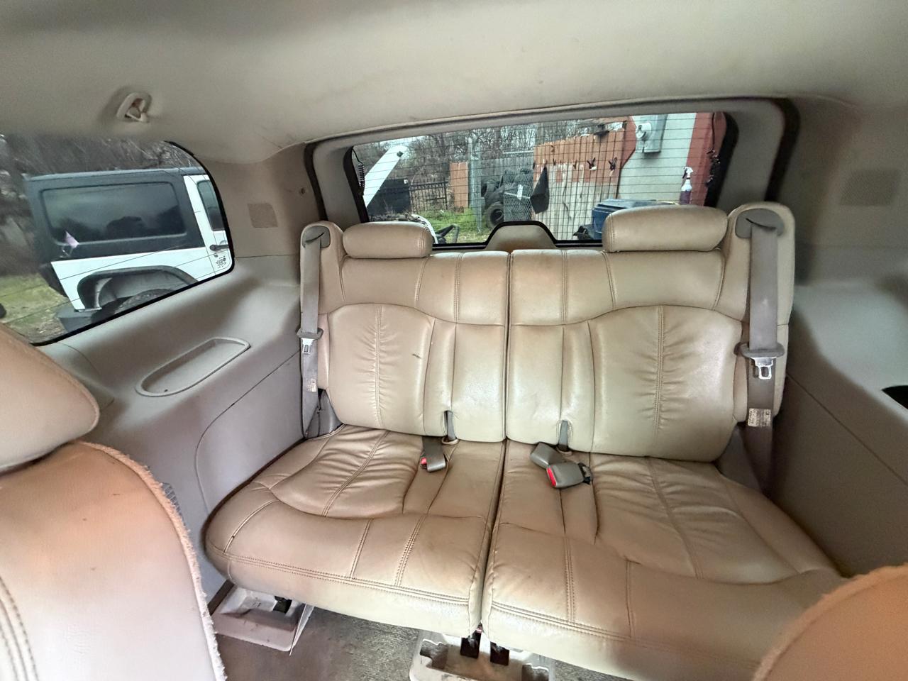 Chevrolet Tahoe LS 2WD 2012