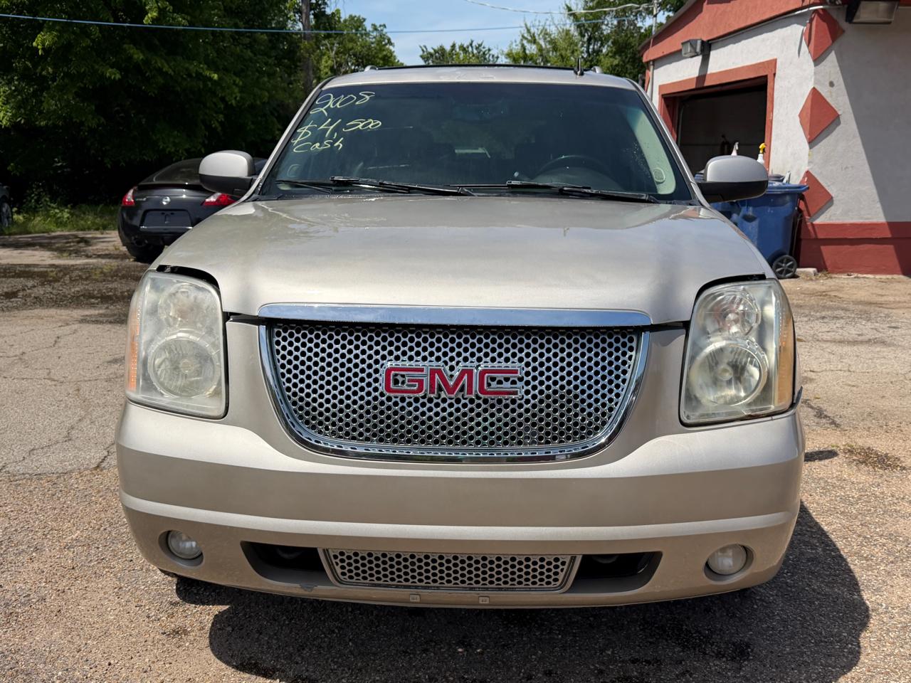GMC Yukon Denali AWD 2008