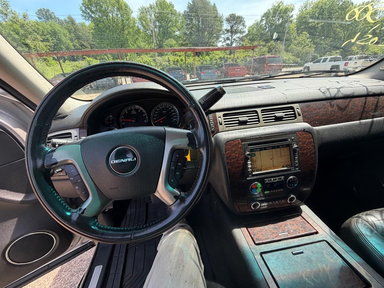 GMC Yukon Denali AWD 2008