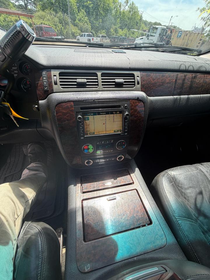 GMC Yukon Denali AWD 2008