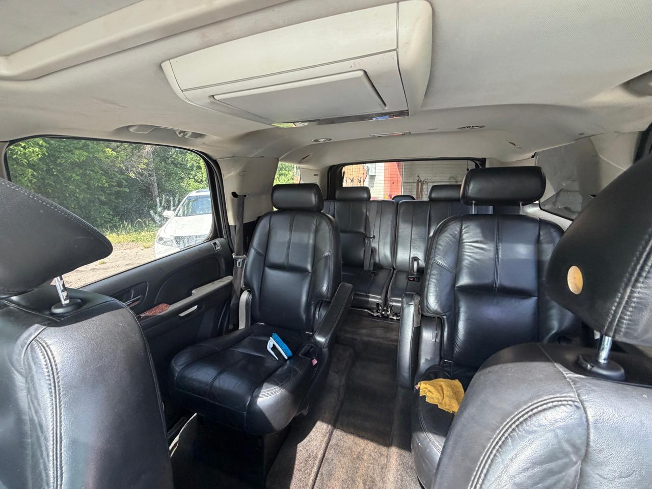 GMC Yukon Denali AWD 2008