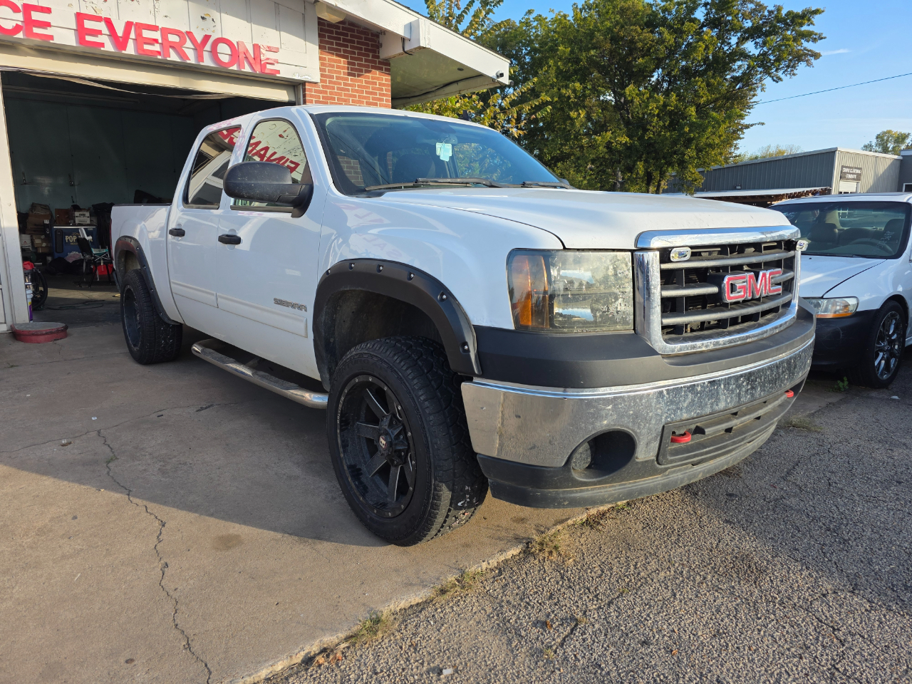 2011 GMC Sierra 1500 SL Crew Cab 2WD