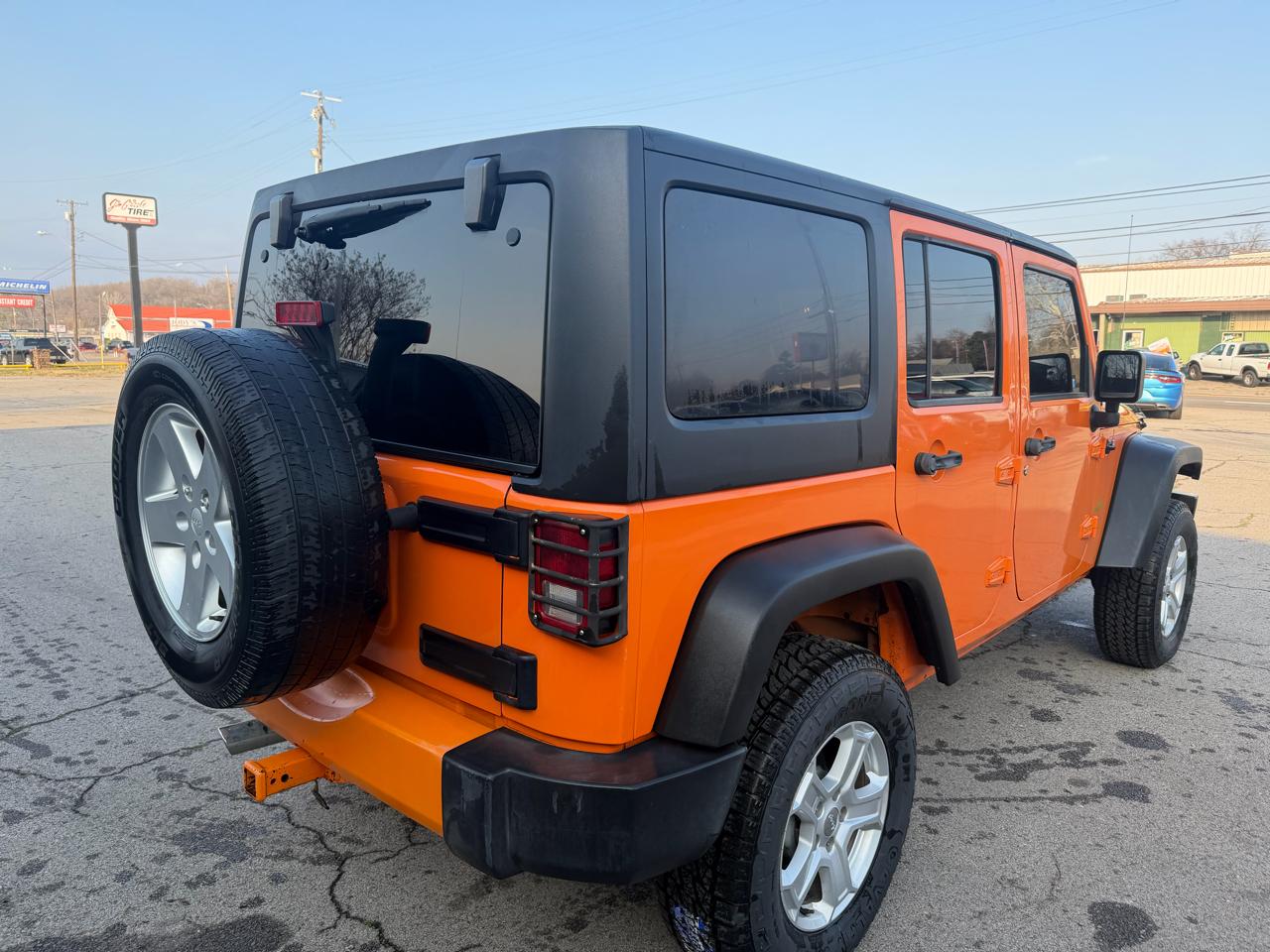 Jeep Wrangler Unlimited Sahara 4WD 2012