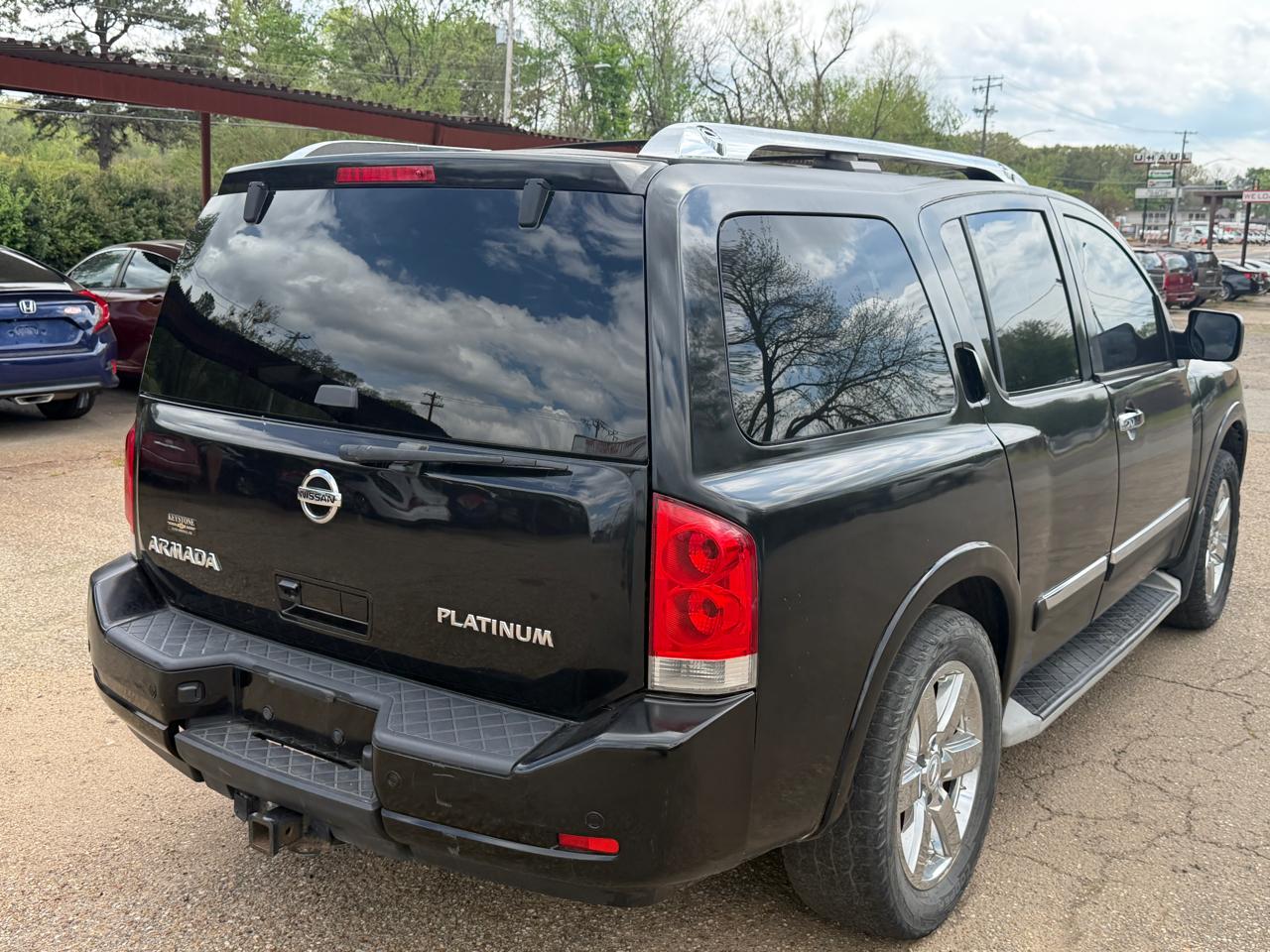 Nissan Armada SL 4WD 2014