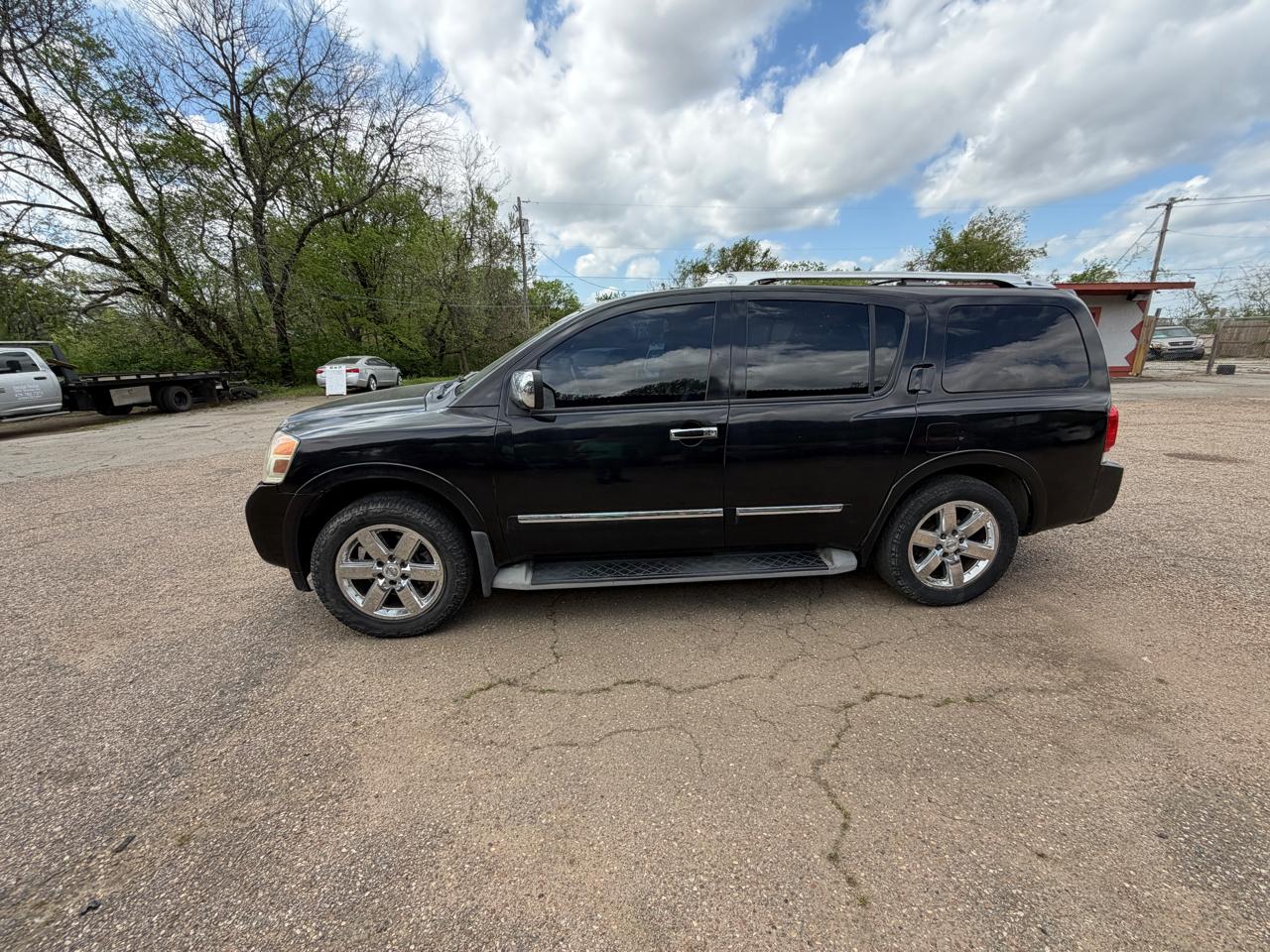 Nissan Armada SL 4WD 2014