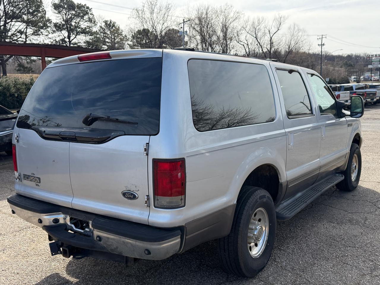 Ford Excursion XLT 4WD 2001
