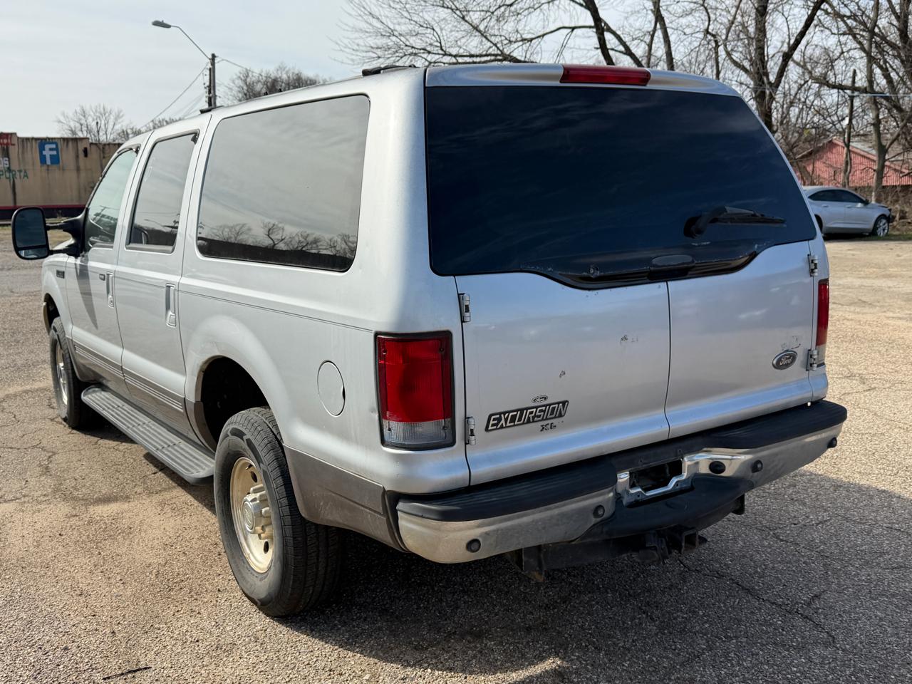 Ford Excursion XLT 4WD 2001