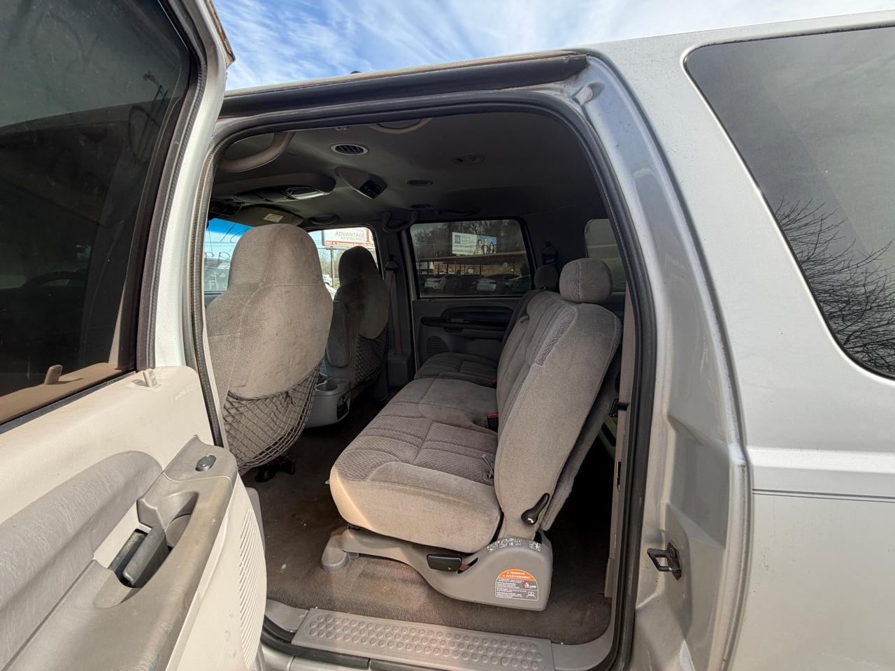 Ford Excursion XLT 4WD 2001