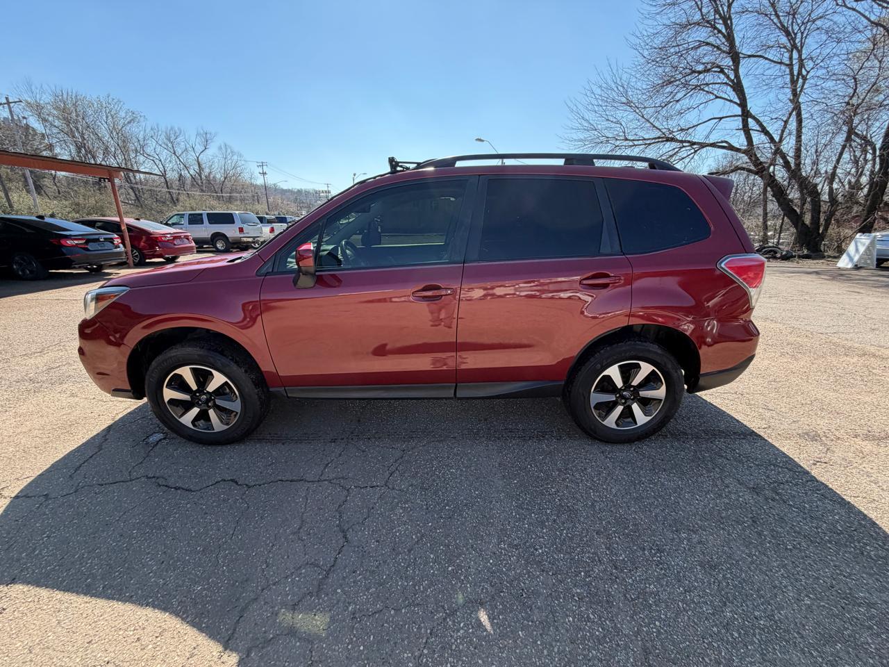 Subaru Forester 2.5i Premium PZEV CVT 2017