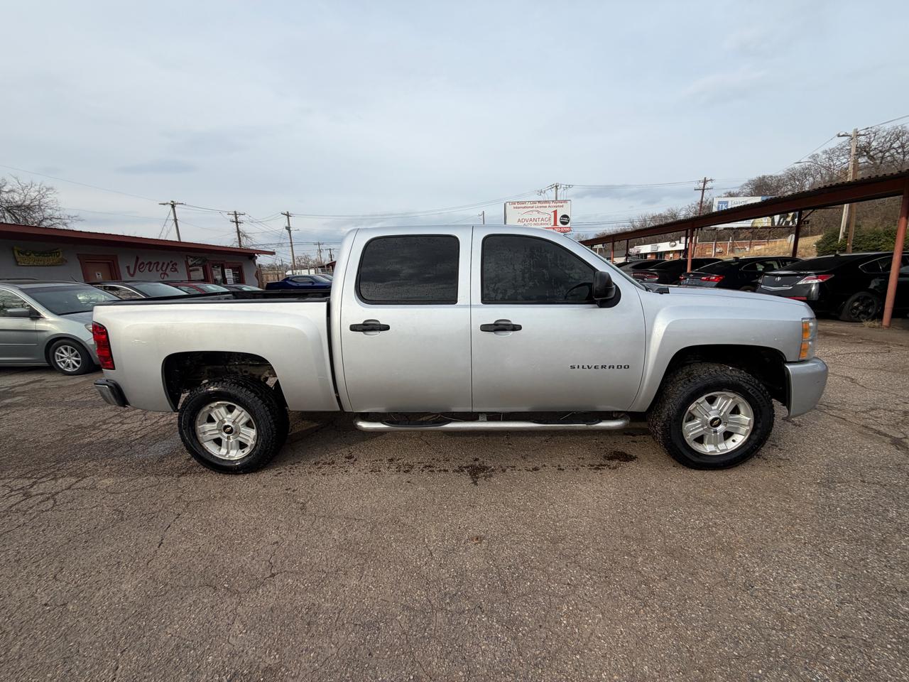 Chevrolet Silverado 1500 LS Crew Cab 4WD 2010
