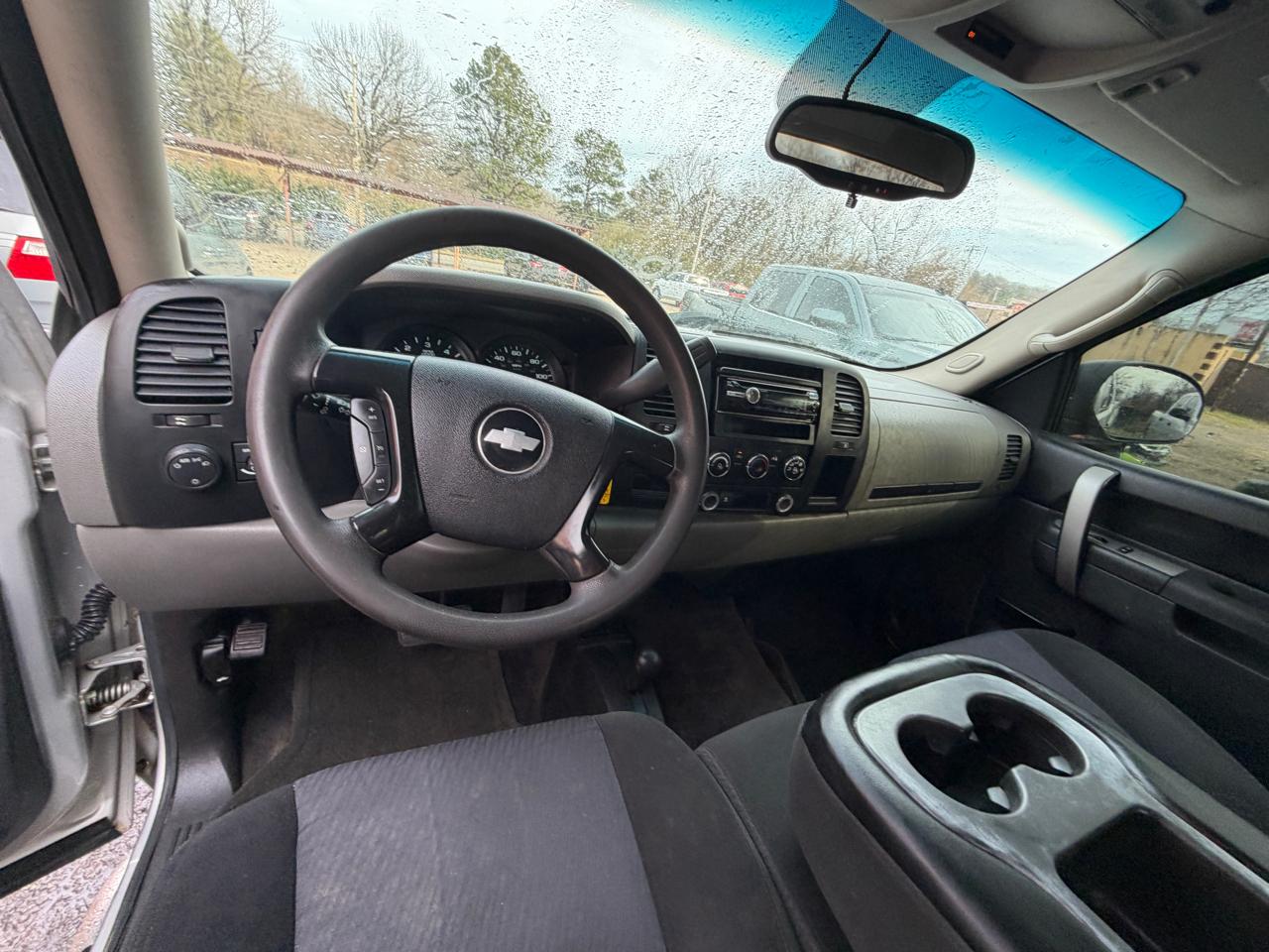 Chevrolet Silverado 1500 LS Crew Cab 4WD 2010